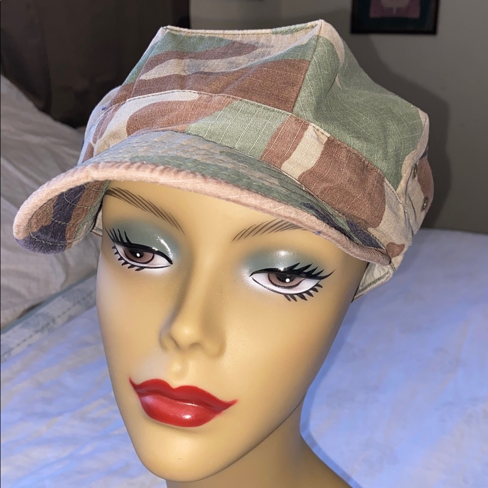 USMC INSIGNIA CAMO CAP ADULT SIZE MEDIUM